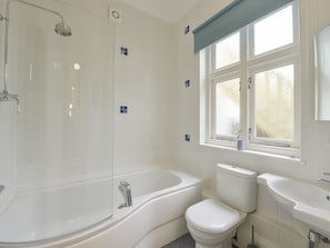 Cottage | Bathroom | Shower