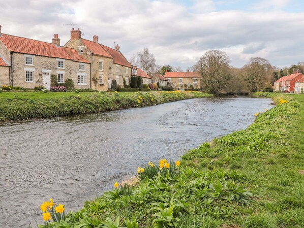 Cottage | Interior - Runswick (York)