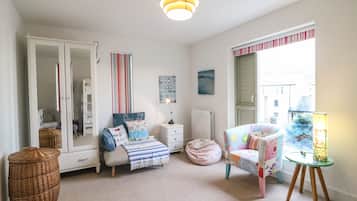 Cottage | 4 bedrooms, individually decorated, individually furnished, free WiFi