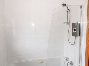 Cottage | Bathroom | Shower - Kestrel Lodge (Dumfries)