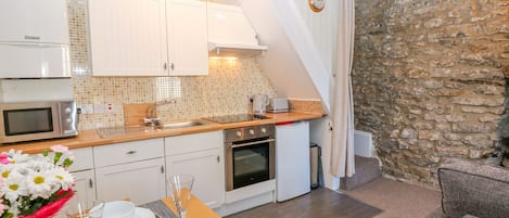 Cottage | Cuisine privée | Bouilloire électrique, grille-pain