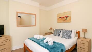 Cottage | 3 bedrooms, individually decorated, individually furnished, free WiFi