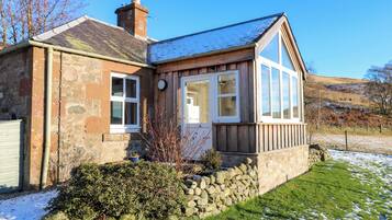 Cottage | Exterior detail