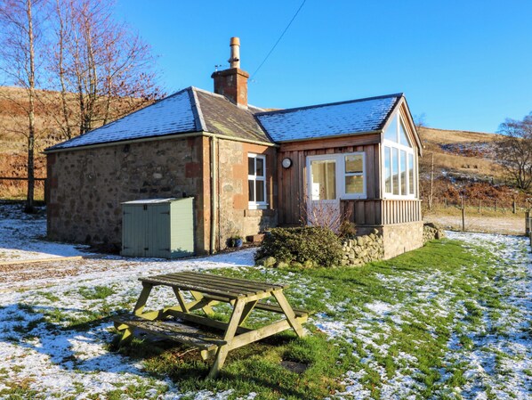 Cottage | Interior