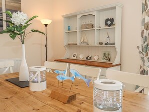 Cottage | Private kitchen - Bryn Dale (Holyhead)