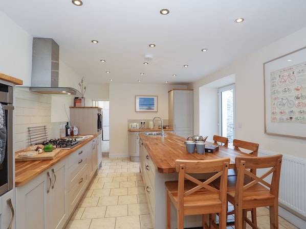 Cottage | Interior