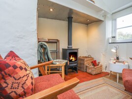 Cottage | Living room | TV