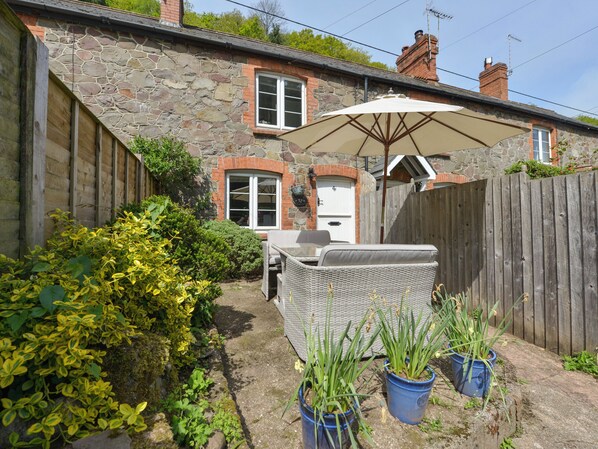 Cottage | Front of property
