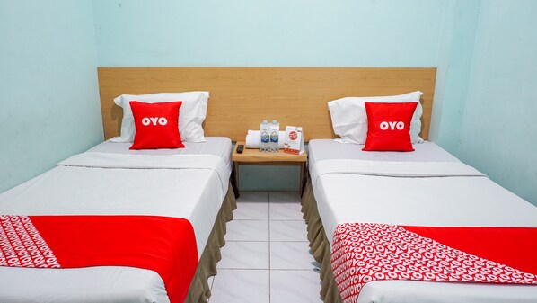 Deluxe Twin Room - OYO 2088 Grha Blue Sky Syariah (Bandung)