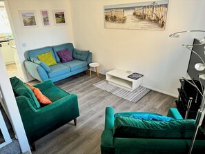 Cottage | Living area - Rockpools (Weymouth)