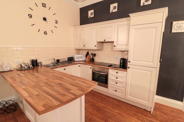 Cottage | Interior