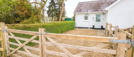 Cottage | Front of property