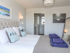 Interior - Gadlys (Holyhead)