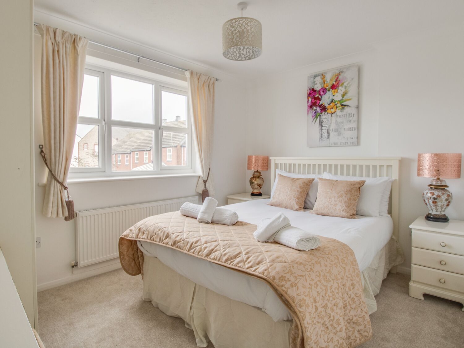 Stuga | 3 sovrum, individuell inredning, unika möbler och gratis wi-fi