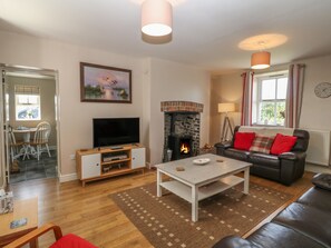 Cottage | Living area - Glasfryn (Holyhead)