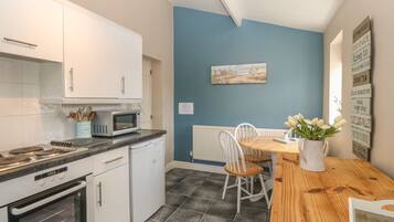 Casa de campo | Cocina privada | Lavavajillas y utensilios de cocina