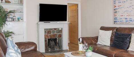 村舍 | 起居区 | 电视