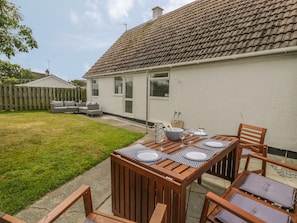 Cottage | Balcony
