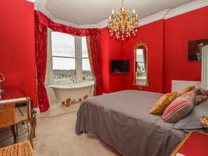 Cottage | 8 bedrooms, individually decorated, individually furnished, free WiFi - Beaulieu House (Llandudno)
