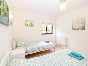 Cottage | Individually decorated, individually furnished, free WiFi