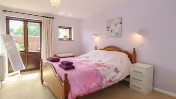 2 bedrooms, WiFi (free), individually decorated, individually furnished
