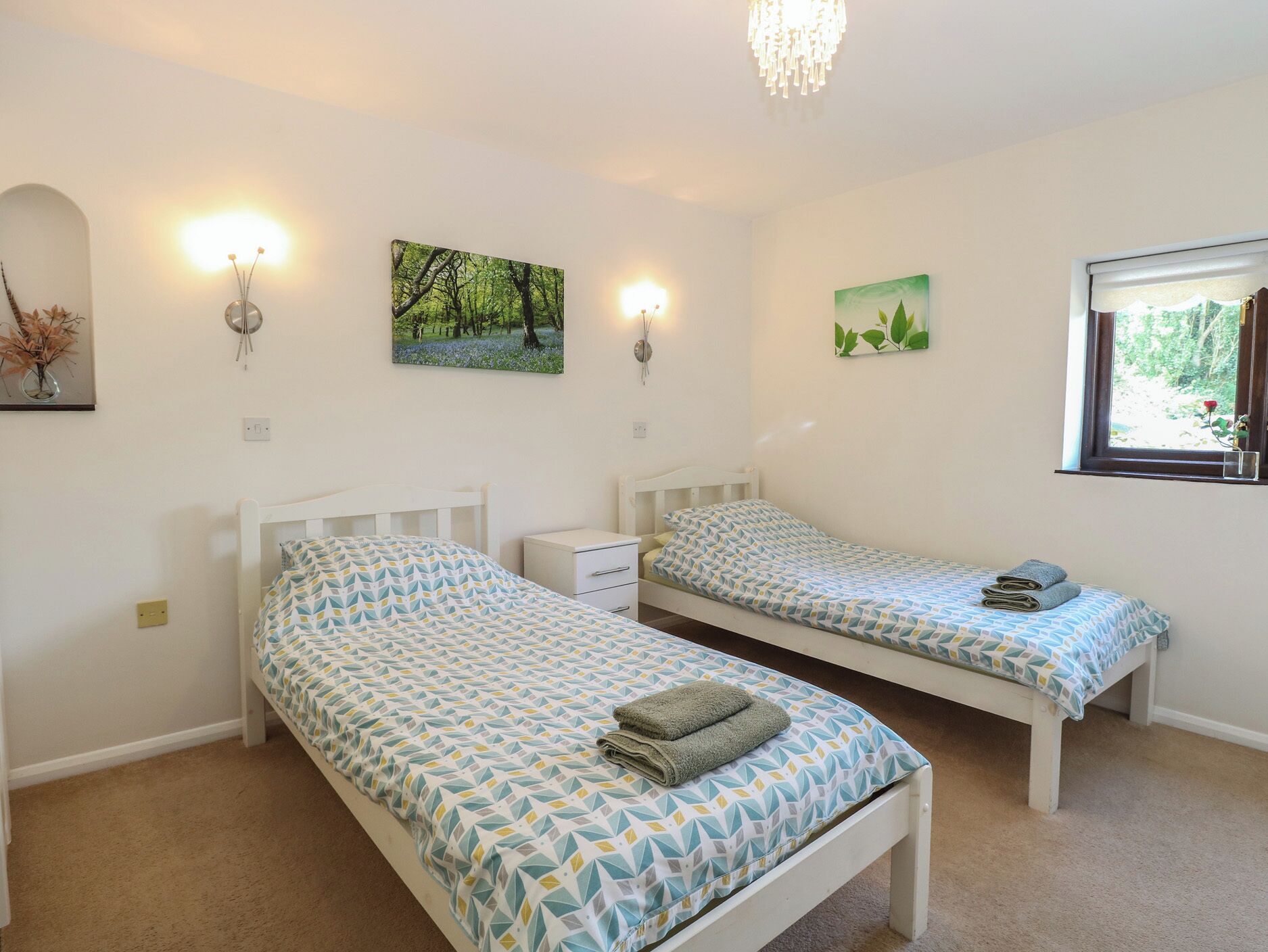 2 bedrooms, free WiFi, individually decorated, individually furnished