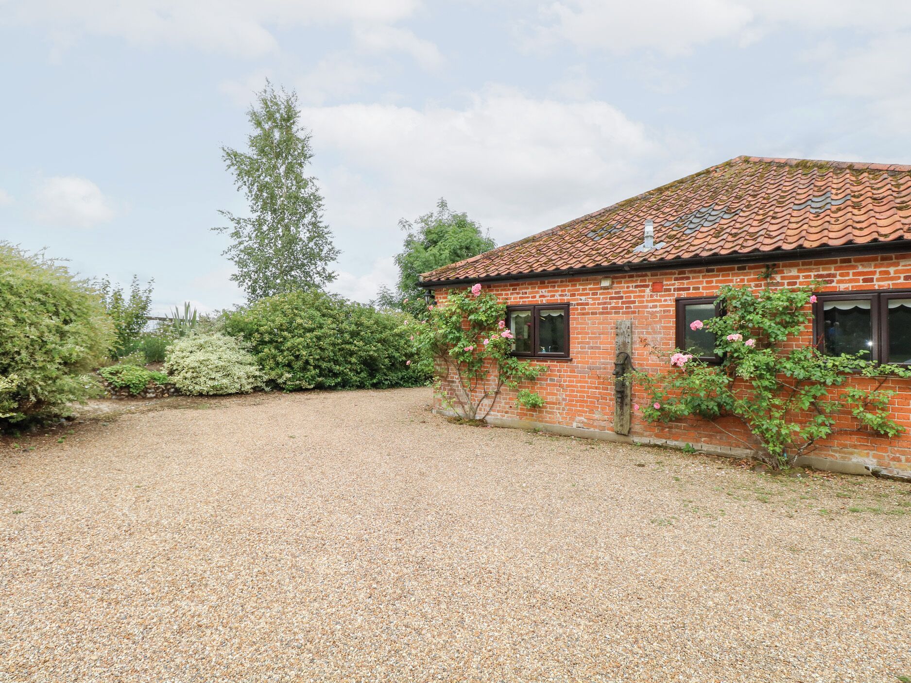 Cottage | Property grounds