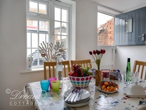 Cottage | Interior