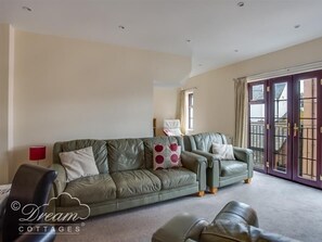 Cottage | Interior - Old Boathouse (Weymouth)