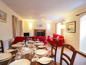 Cottage | Dining - Tigh Fasgaidh (Kyle)