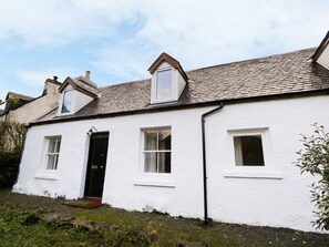 Exterior - Tigh Fasgaidh (Kyle)