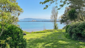 Cottage | Property grounds