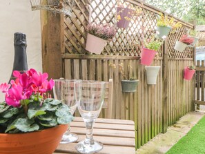 كوخ | المنشأة من الخارج