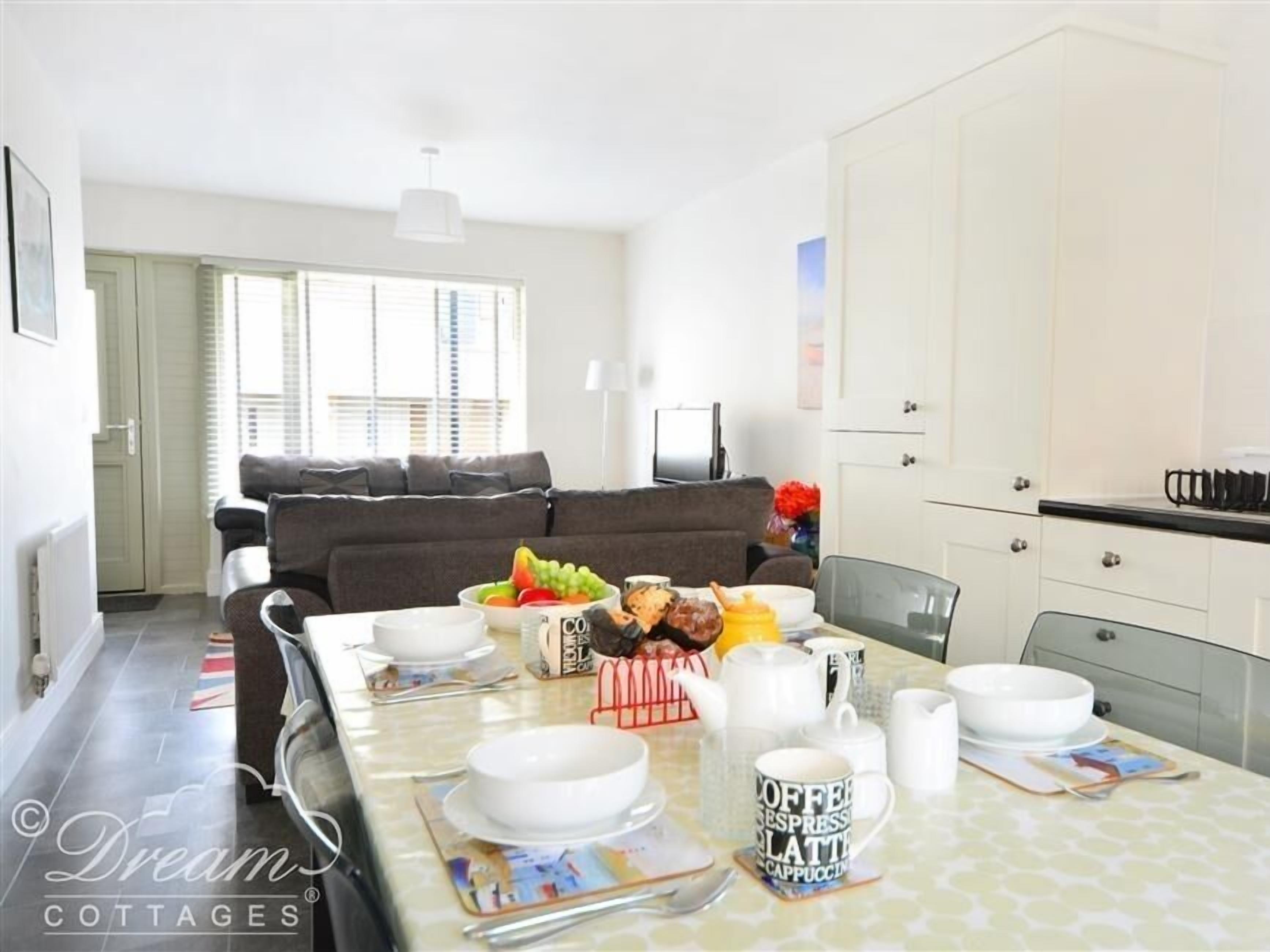 Cottage | Interior