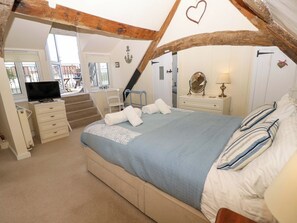 Cottage | 3 bedrooms, individually decorated, individually furnished, free WiFi - Tovah (Yarmouth)