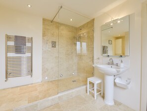 Cottage | Bathroom | Shower - Duffield (Kingsbridge)