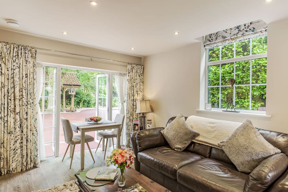 Silvadale Cottage - North Ormsby