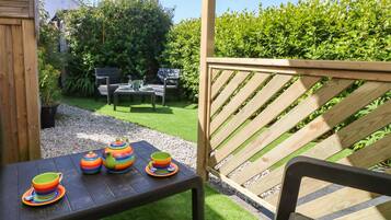 Cottage | Property grounds