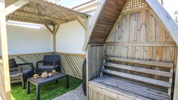 Cottage | Interior
