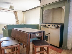 Småhus | Eget kjøkken | Oppvaskmaskin og kjøkkenutstyr