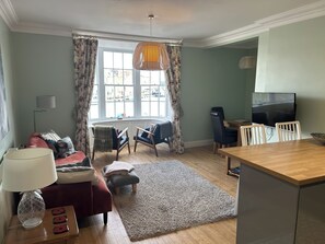 Cottage | Living area