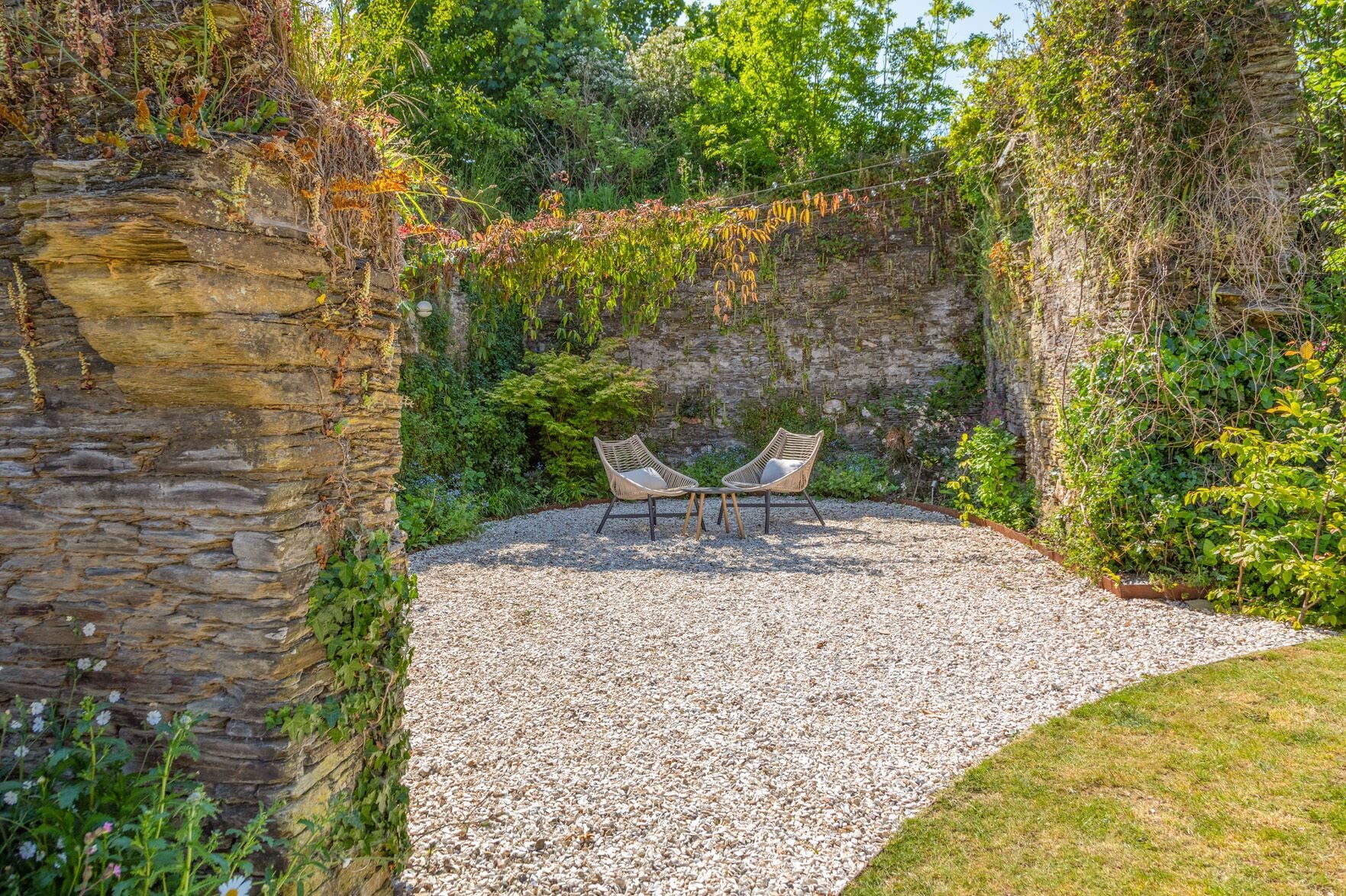Cottage | Property grounds