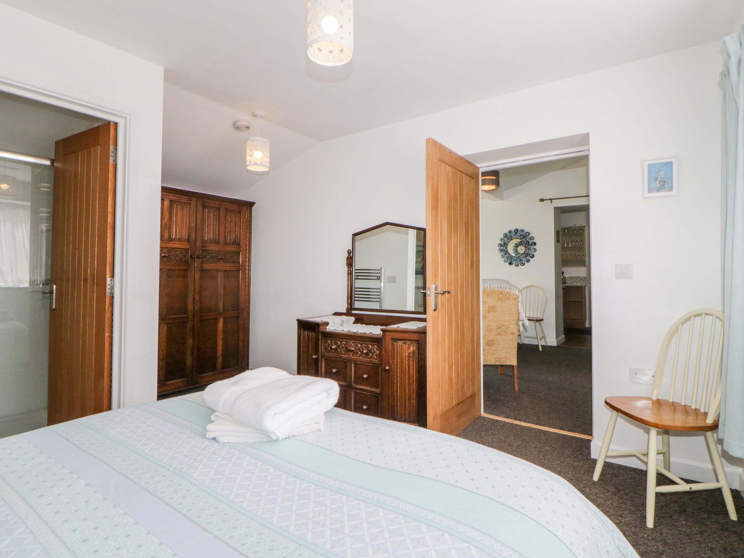 2 bedrooms, individually decorated, individually furnished, free WiFi