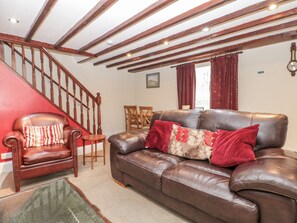 Cottage | Living area - Dove Cottage (Whitby)