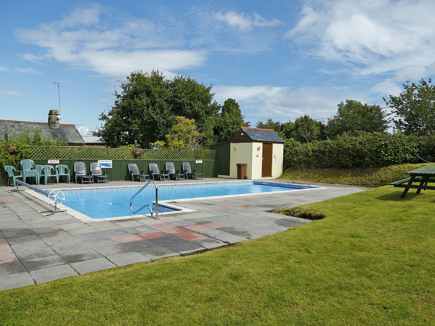Cottage | Pool