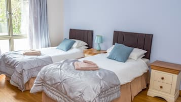 Cottage | 3 bedrooms, individually decorated, individually furnished, free WiFi