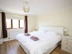 Cottage | 5 bedrooms, individually decorated, individually furnished, free WiFi - The Gables (Holyhead)