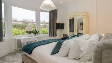 Cottage | 6 bedrooms, individually decorated, individually furnished, free WiFi