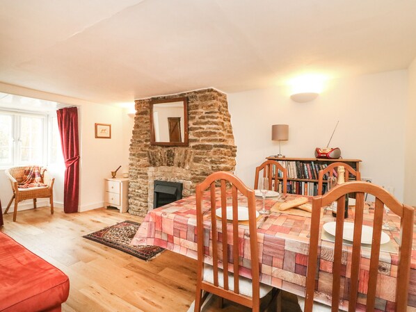 Cottage | Interior