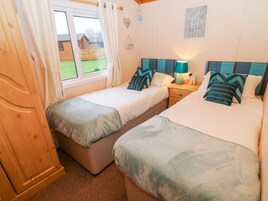 2 habitaciones, decoración personalizada y muebles diferentes 